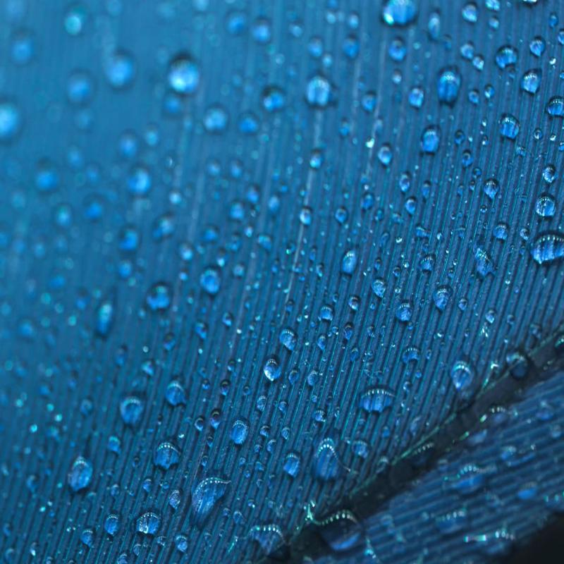 Waterdichte partytent: verschil met spatwaterdicht